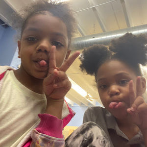 Meet your Posher, Sharon